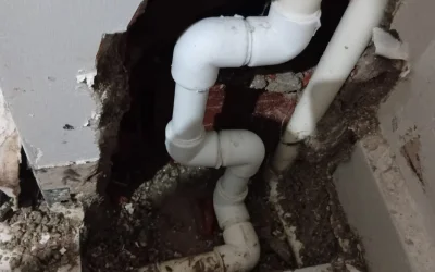 Su kaçağı, tıkanıklık, kombi montajı ve doğalgaz bakımı dahil tüm tesisat sorunlarınızda hızlı, güvenilir ve uygun fiyatlı çözüm için hemen arayın!